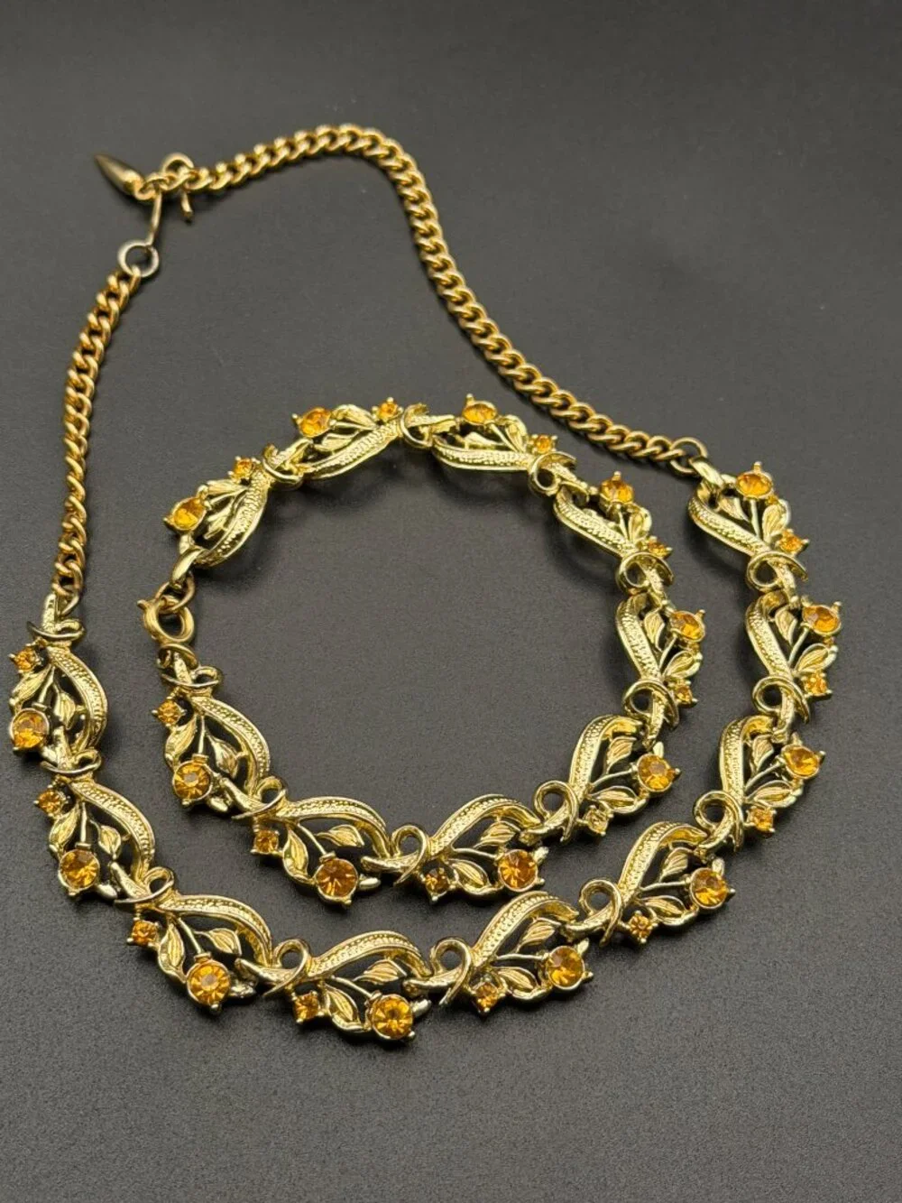 Vintage LISNER Necklace Bracelet Set Amber Rhinestone Leaf Vine Gold Tone Parure